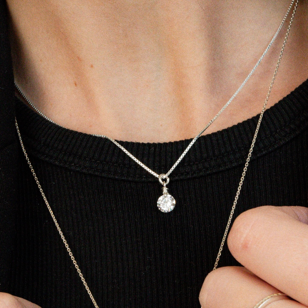 Collar Punto Luz Plata