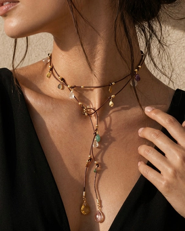 Collar Nudo Cuero