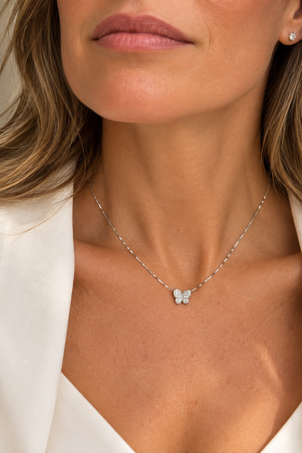 Collar Mariposa Oro Blanco