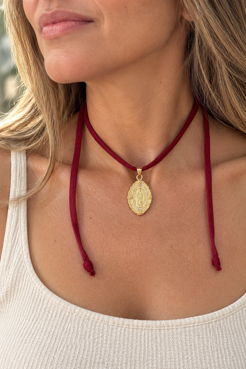Collar Seda Virgen