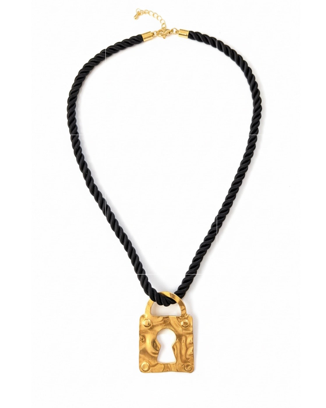 Collar Candado Cordón