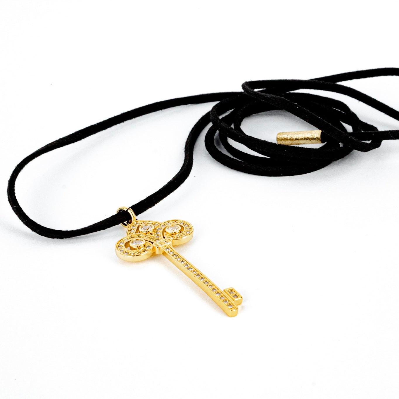 Collar Gamuza llave