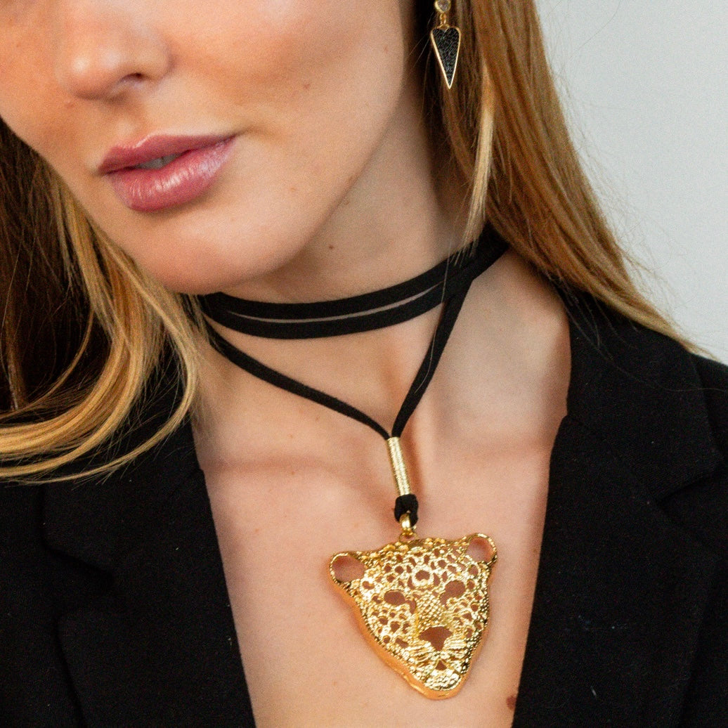 Collar Gamuza Chita