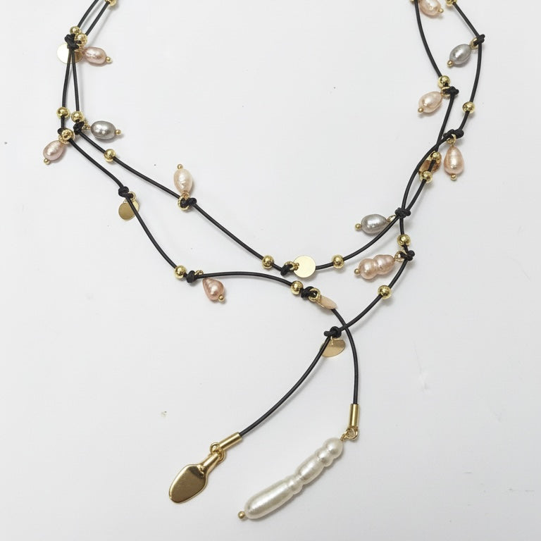 Collar Nudo Cuero Perlas