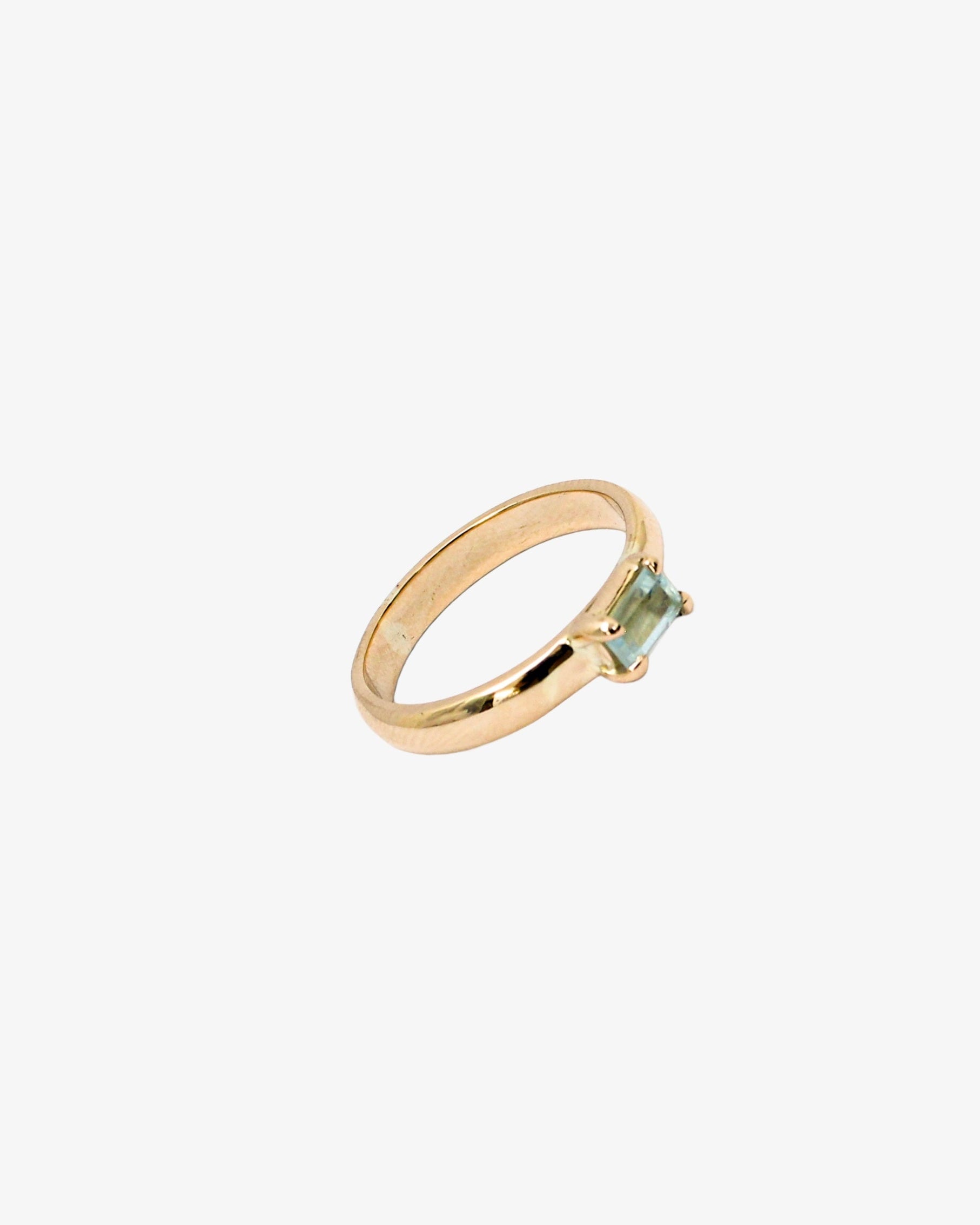 Anillo Topacio Azul Oro 18K