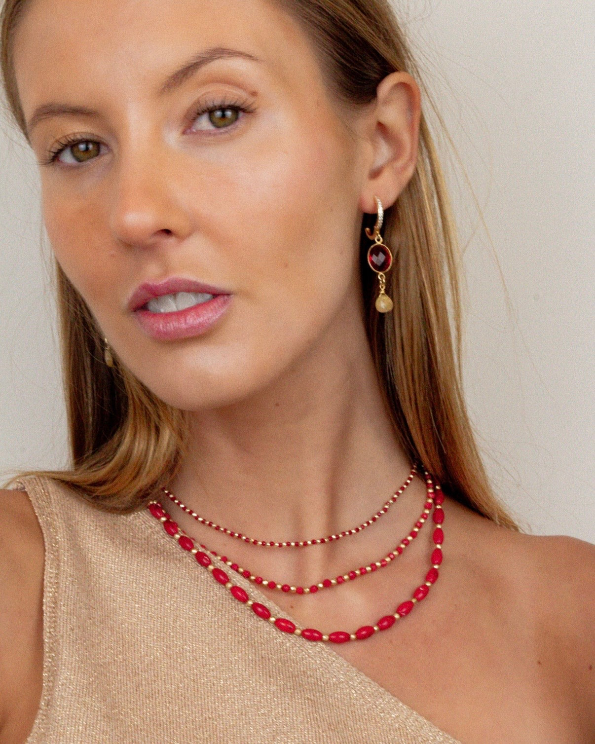 Collar Coral Ovalado