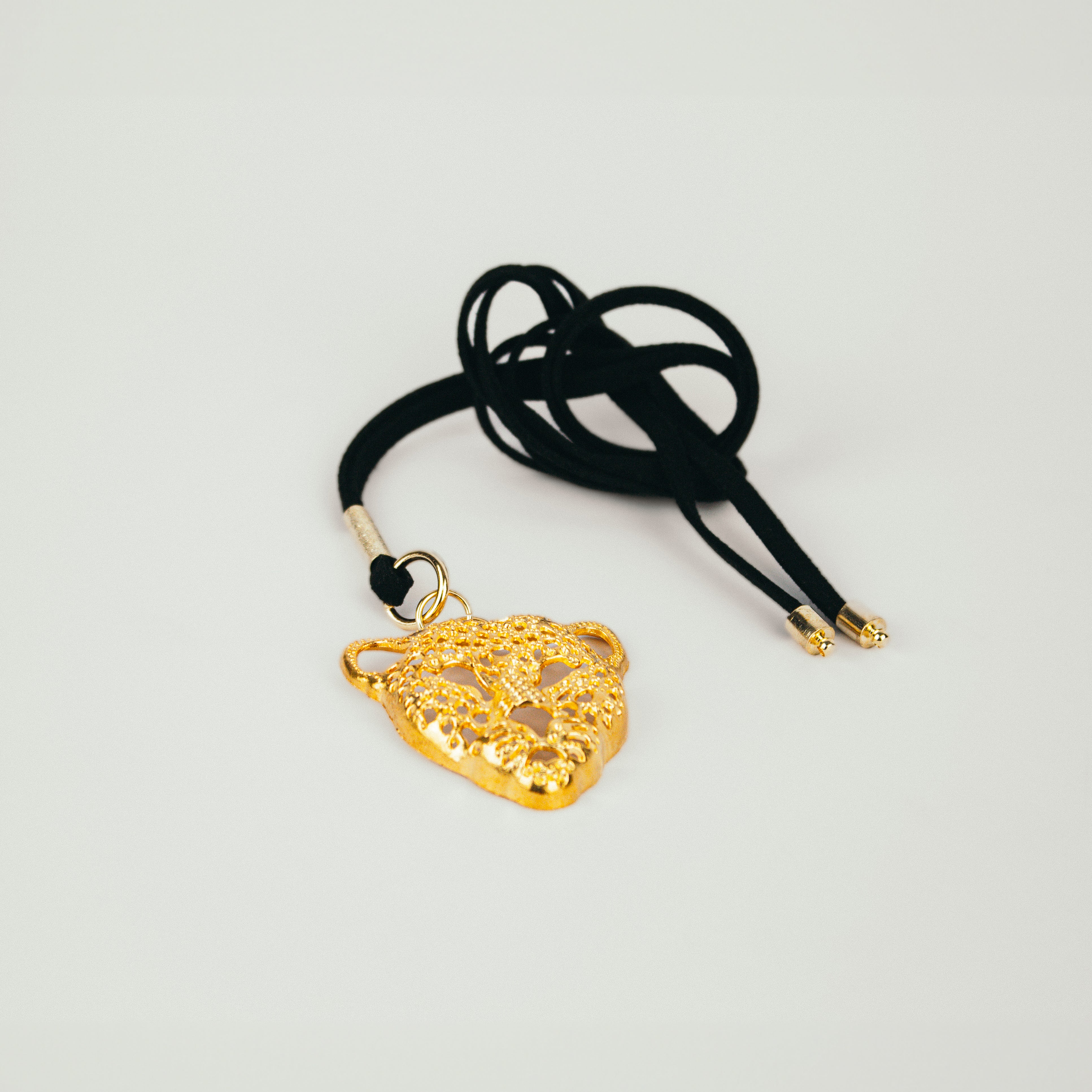 Collar Gamuza Chita